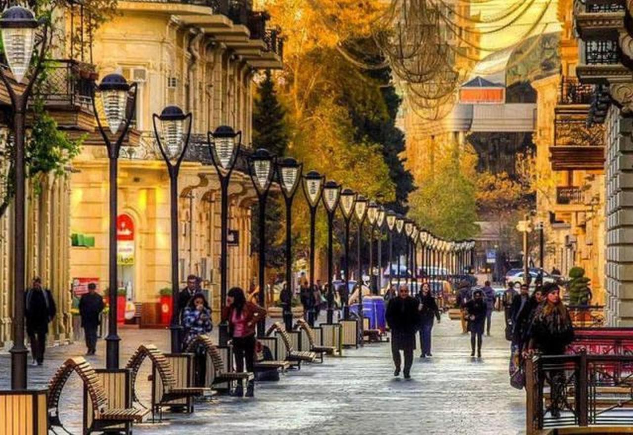 Vip Apartment Number One Баку Екстериор снимка