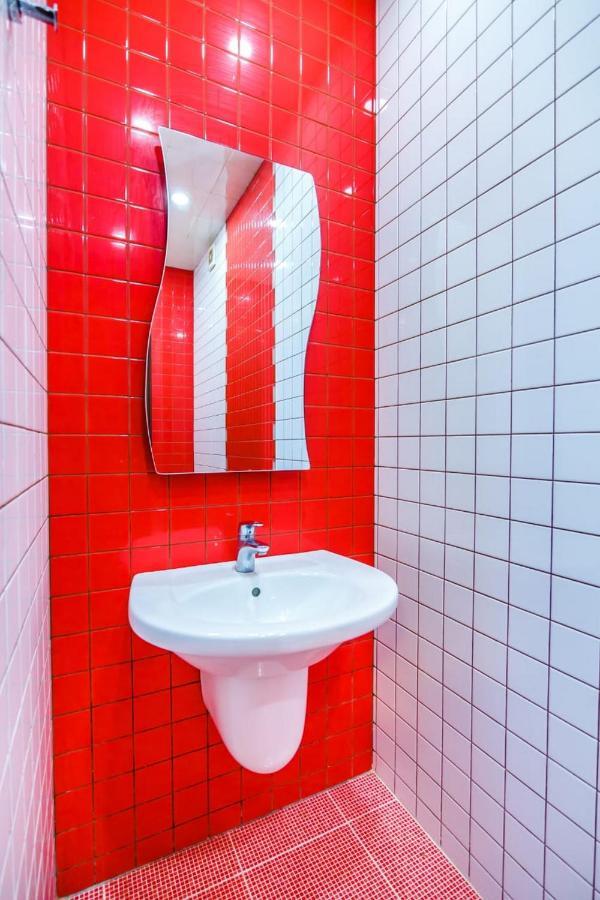 Vip Apartment Number One Баку Екстериор снимка